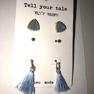 🛍️BUNDLE or BUY NOW🛍️DRURY STONE DANGLE TASSEL EARRINGS with gold posts. NWT